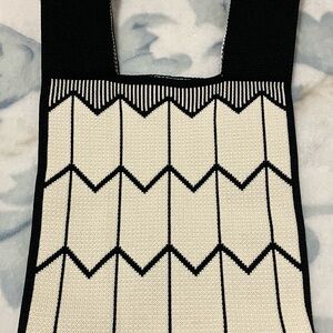 Black and White Geometric Clutch